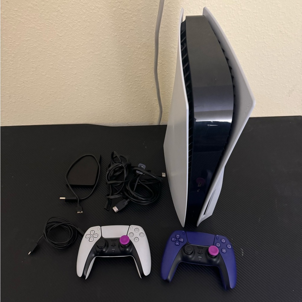 PlayStation 5 Disc edition with 107 games